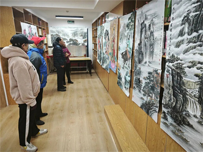 家門(mén)口的藝術(shù)集市 新時(shí)代文明實(shí)踐中多彩生活的社區(qū)畫(huà)卷